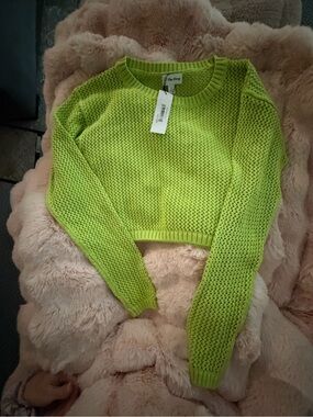 The Drop Women's Lime Green Cropped Knit Sweater